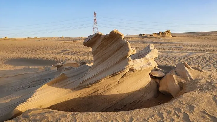 Al Wathba Fossil Dunes Abu Dhabi | Natural Desert Attraction