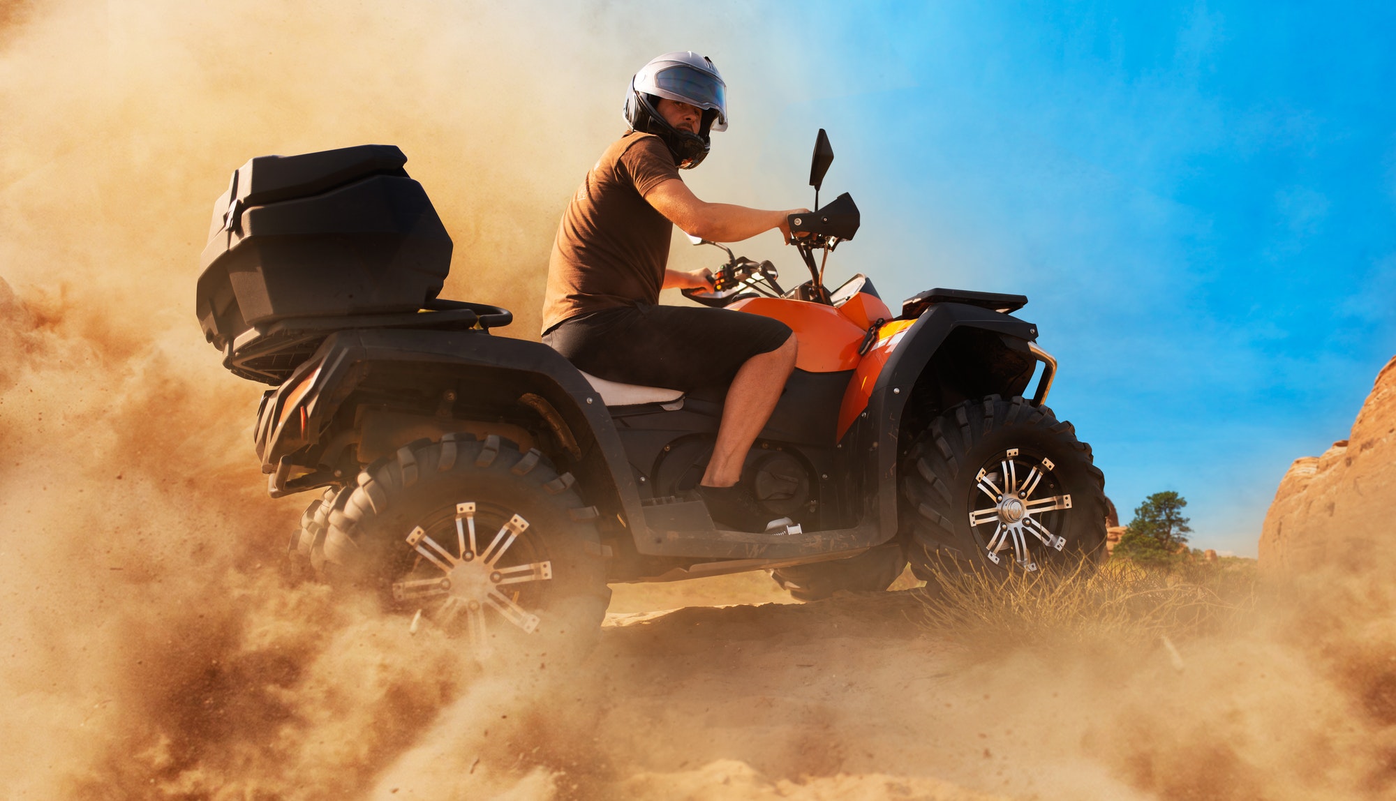 Tours Luxury Van Tours in UAE